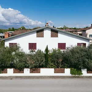 Enzo's House Lucques