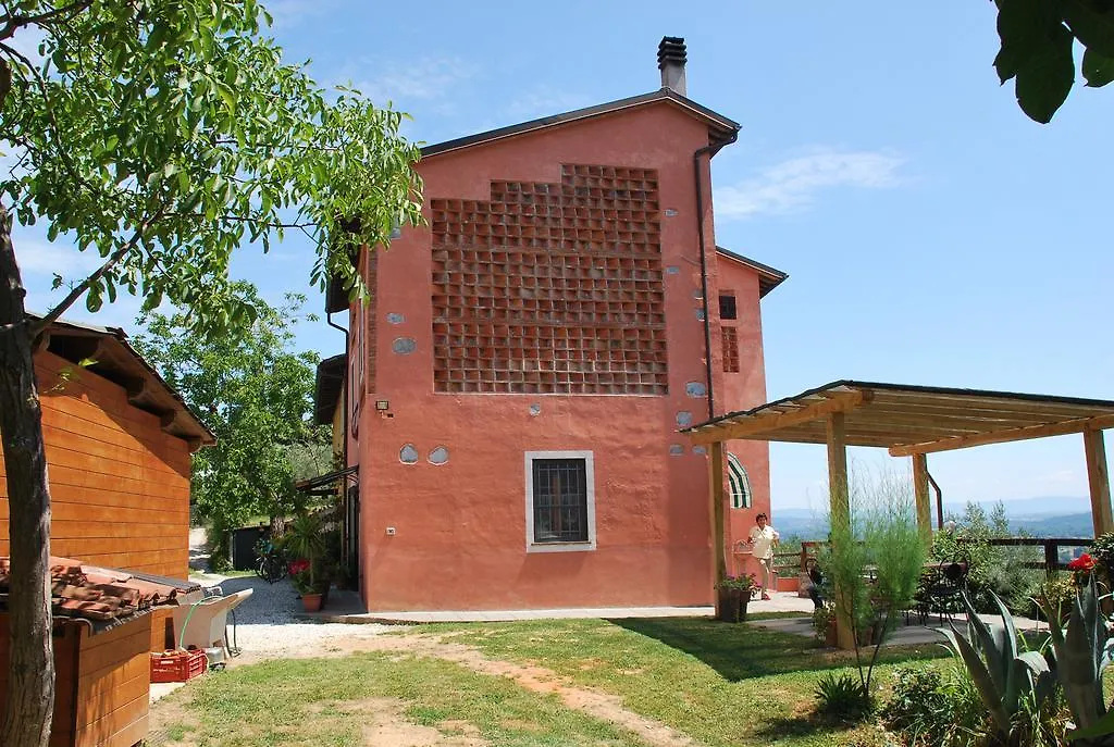 Ospitalità Rurale l'Uccelliera Bed and Breakfast Lucca